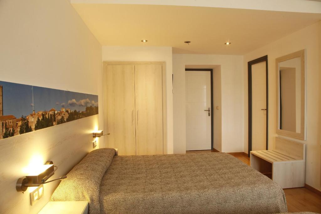 Hotel Canet Castello  D'Empuries Pokoj fotografie